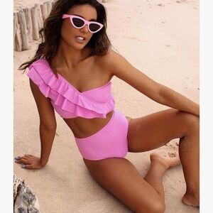 One shoulder ruffle bikini - size M